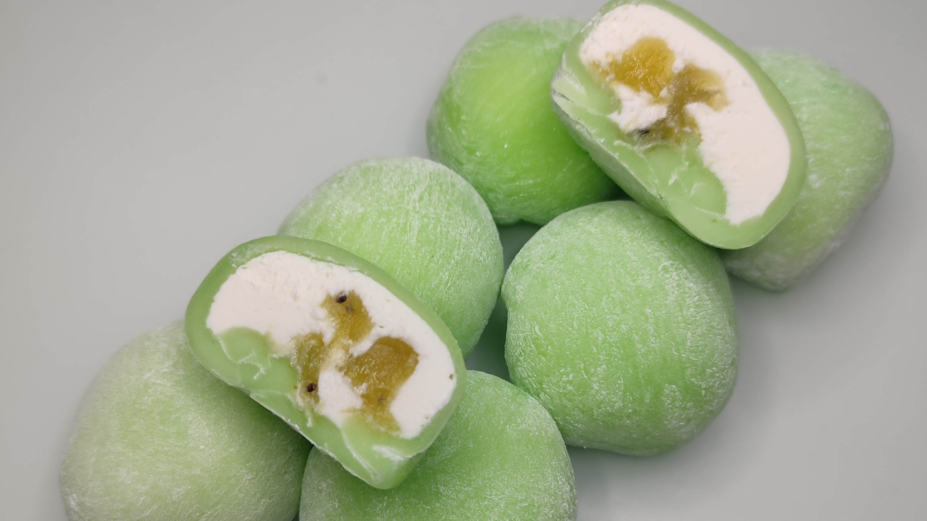 Моти  - горизонтальное фото